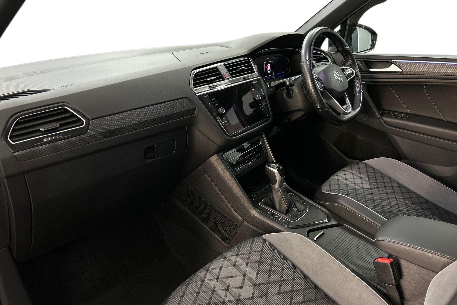 Used Volkswagen Tiguan 2020 for sale - 76108969: Photo 2
