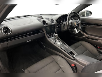 Used Porsche 718 Cayman 2019 for sale - 75334801: Photo
