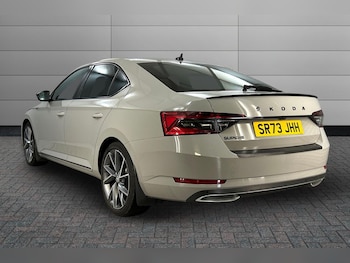 Used Skoda Superb 2023 for sale - 75978567: Photo 3