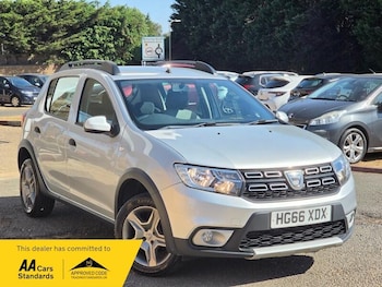 Used Dacia Sandero Stepway 2017 for sale - 79453384: Photo