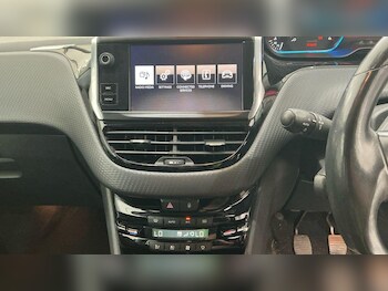 Used Peugeot 2008 2016 for sale - 78866159: Photo