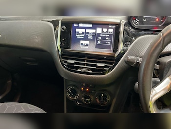 Used Peugeot 2008 2016 for sale - 78867031: Photo