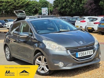 Used Peugeot 208 2014 for sale - 79412529: Photo