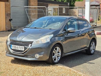 Used Peugeot 208 2014 for sale - 79412529: Photo