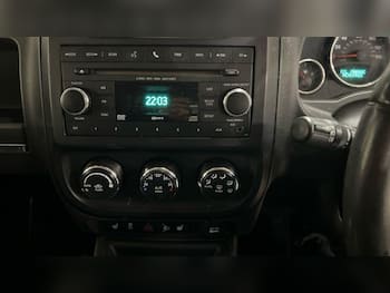 Used Jeep Compass 2011 for sale - 79831549: Photo