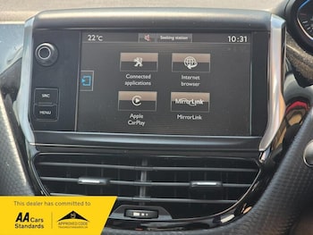Used Peugeot 2008 2016 for sale - 79412388: Photo