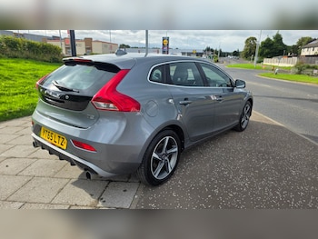 Used Volvo V40 2016 for sale - 76017971: Photo
