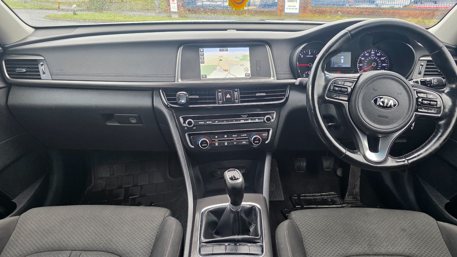 Used Kia Optima 2017 for sale - 76673044: Photo 11