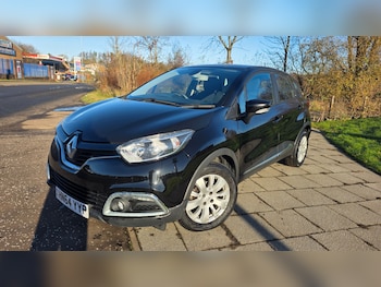 Used Renault Captur 2015 for sale - 76809236: Photo