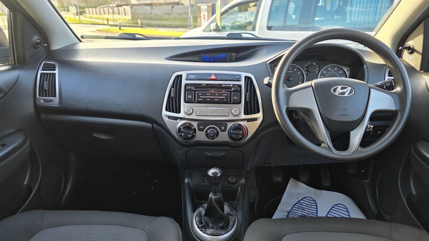 Used Hyundai i20 2013 for sale - 77379146: Photo 11