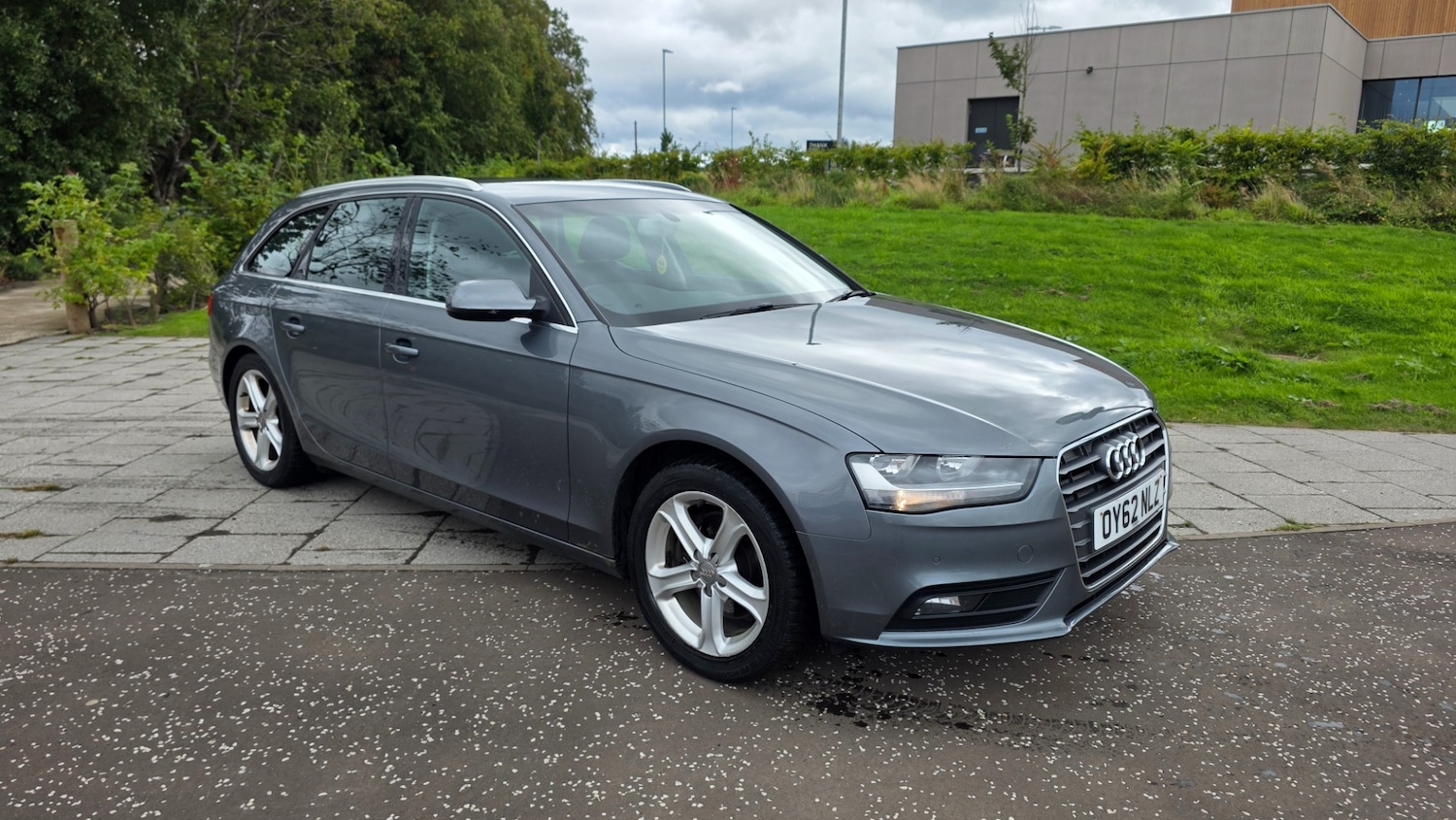 Used Audi A4 2013 for sale - 76180803: Photo 1
