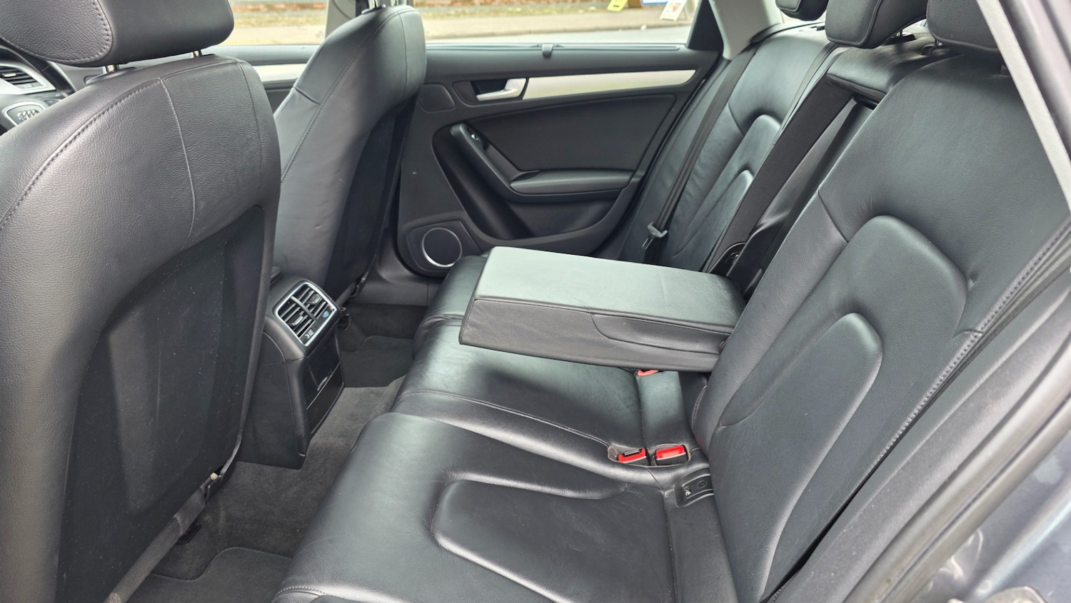 Used Audi A4 2013 for sale - 76180803: Photo 10