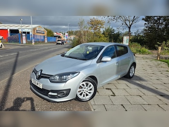 2016 (16) - 1.5 dCi Dynamique Nav 5dr