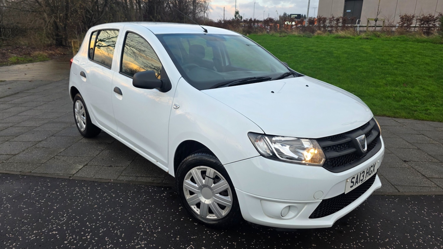 Used Dacia Sandero 2013 for sale - 76902504: Photo 1