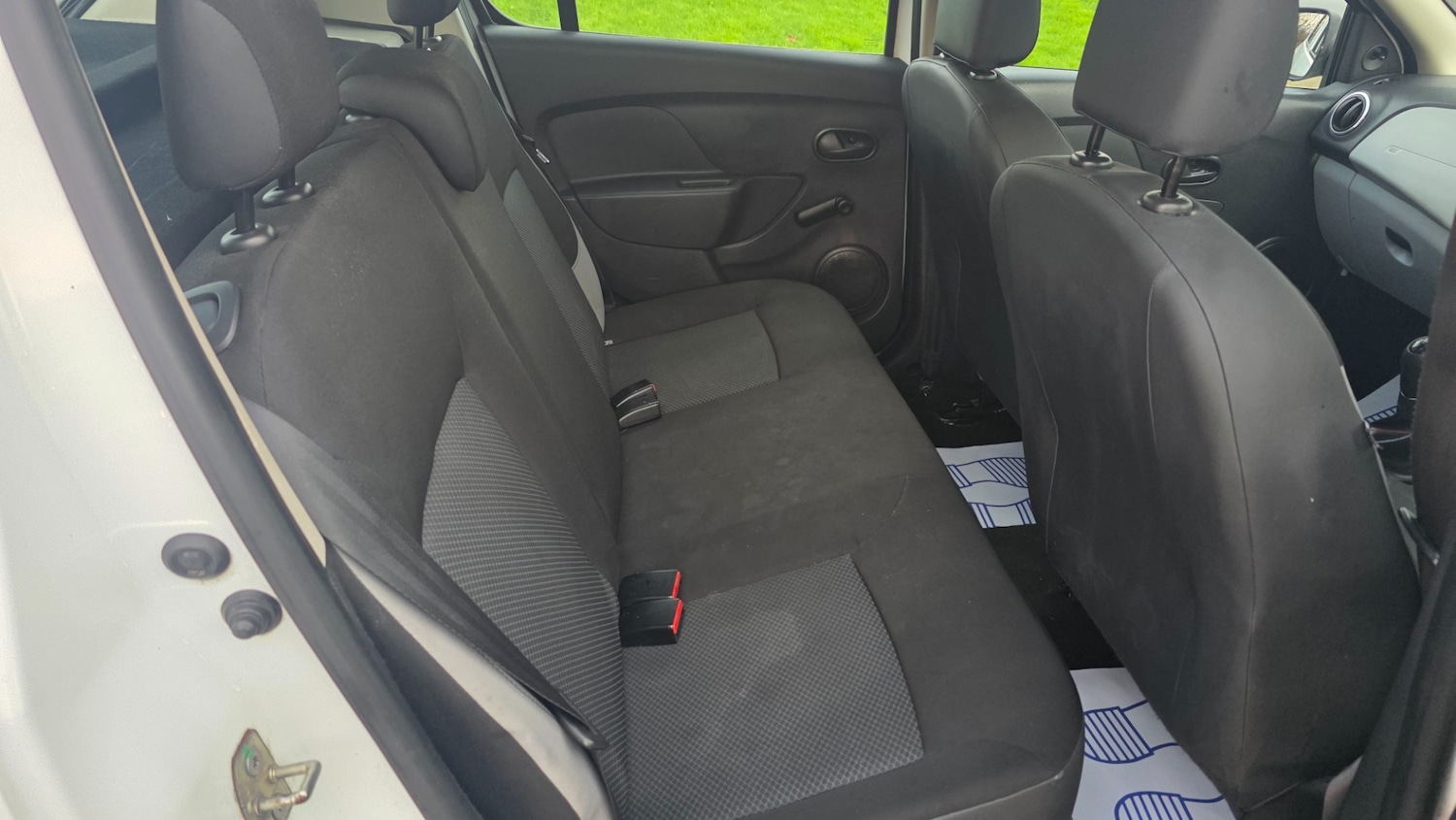 Used Dacia Sandero 2013 for sale - 76902504: Photo 10