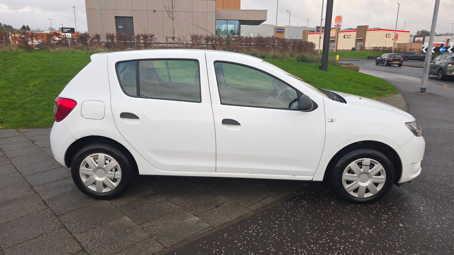 Used Dacia Sandero 2013 for sale - 76902504: Photo 6