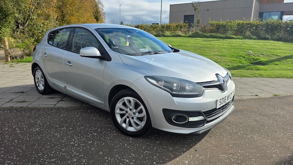 Used Renault Megane 2016 for sale - 76249752: Photo 2