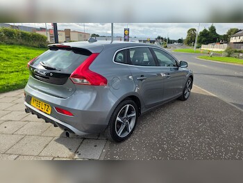 Used Volvo V40 2016 for sale - 75970070: Photo