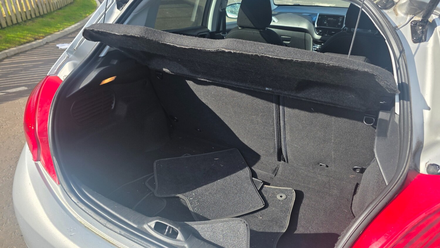 Used Peugeot 208 2015 for sale - 78150044: Photo 13