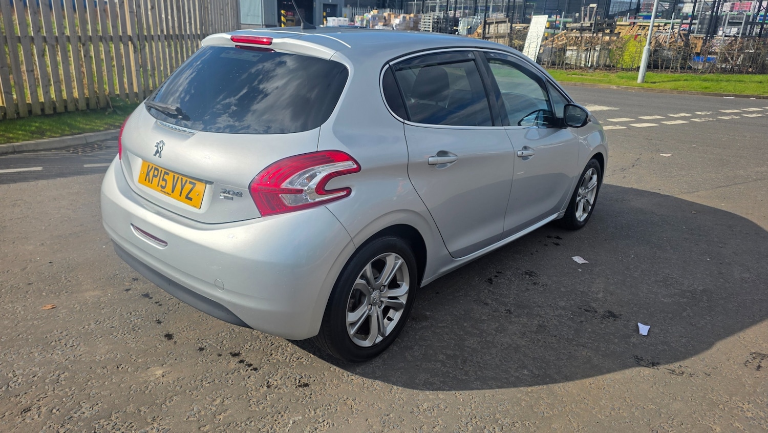 Used Peugeot 208 2015 for sale - 78150044: Photo 5
