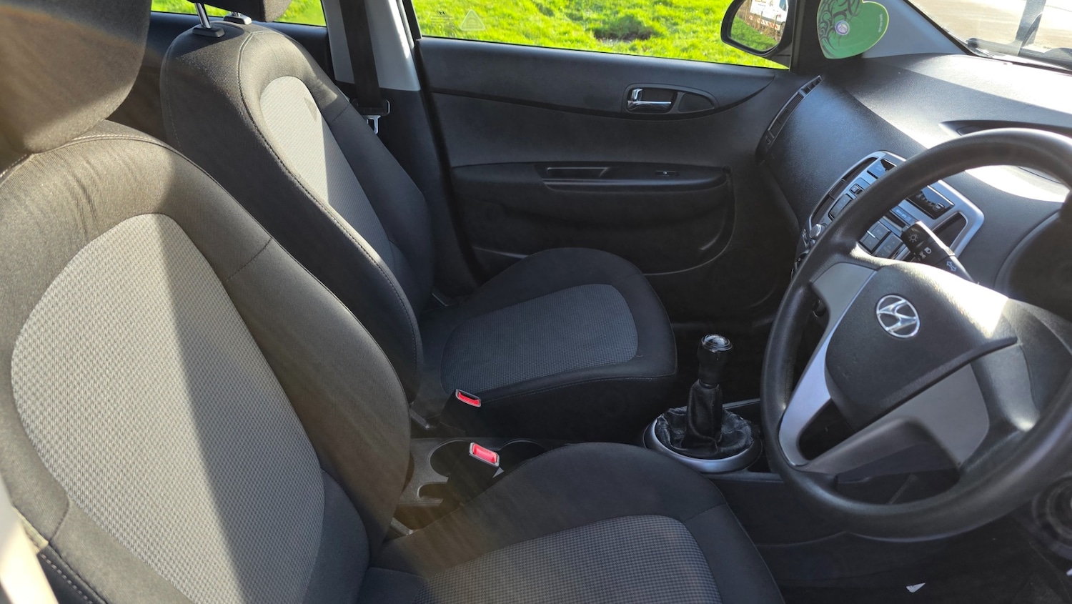 Used Hyundai i20 2013 for sale - 77430989: Photo 10