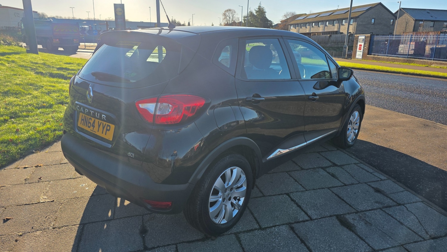 Used Renault Captur 2015 for sale - 76968432: Photo 5