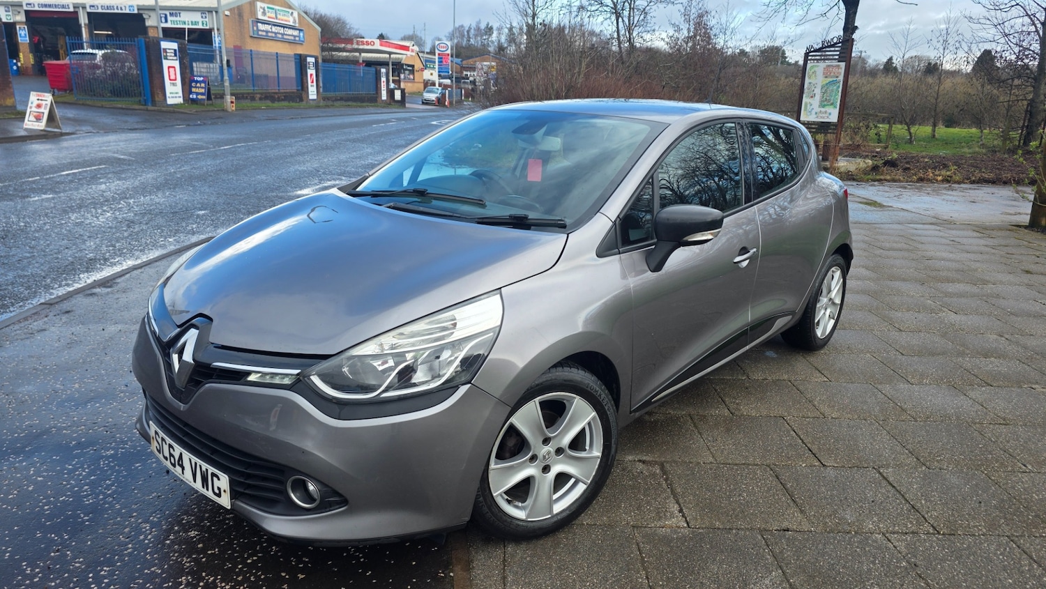 Used Renault Clio 2015 for sale - 77997599: Photo 2