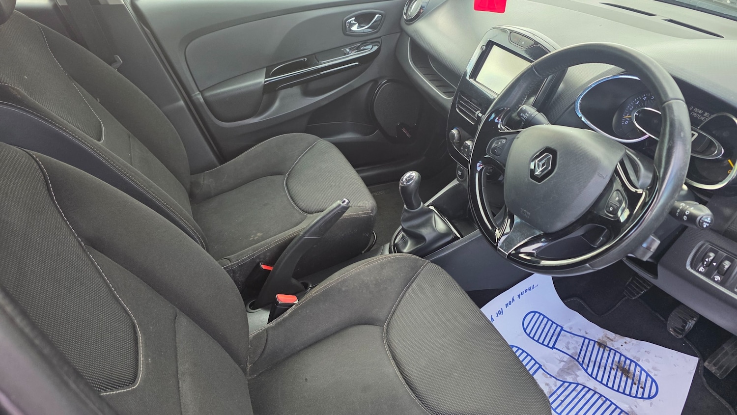 Used Renault Clio 2015 for sale - 77961625: Photo 8