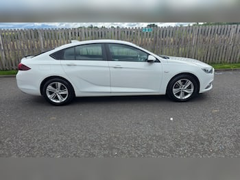 Used Vauxhall Insignia 2018 for sale - 79865101: Photo