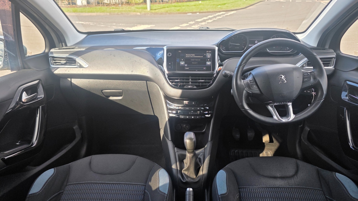 Used Peugeot 208 2015 for sale - 78207387: Photo 11