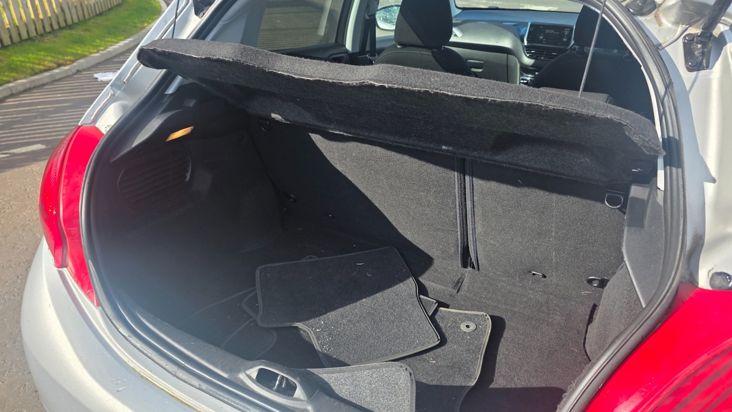 Used Peugeot 208 2015 for sale - 78207387: Photo 13