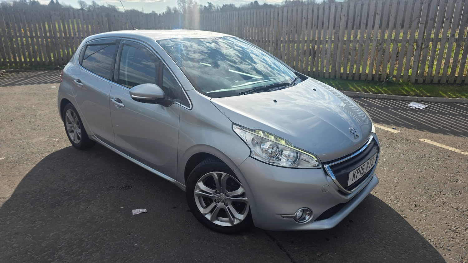 Used Peugeot 208 2015 for sale - 78207387: Photo 2