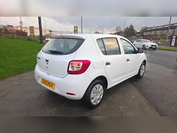 Used Dacia Sandero 2013 for sale - 76881635: Photo