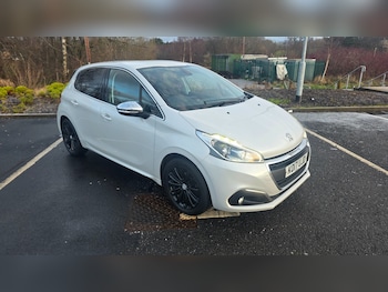 Used Peugeot 208 2017 for sale - 77257978: Photo