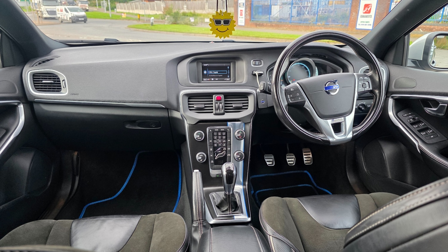 Used Volvo V40 2016 for sale - 76126093: Photo 10