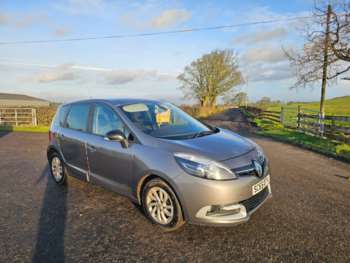 2016 (65) - 1.5 dCi Limited Nav 5dr