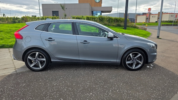 Used Volvo V40 2016 for sale - 76230147: Photo 7