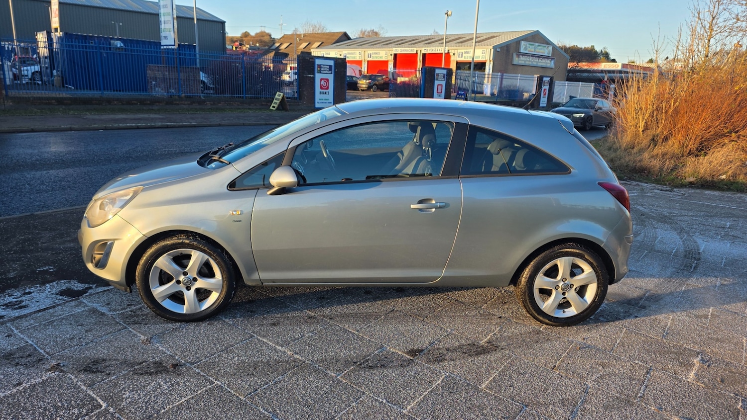 Used Vauxhall Corsa 2014 for sale - 77527148: Photo 5