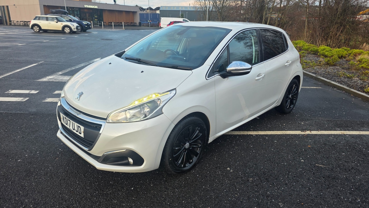 Used Peugeot 208 2017 for sale - 77184079: Photo 1