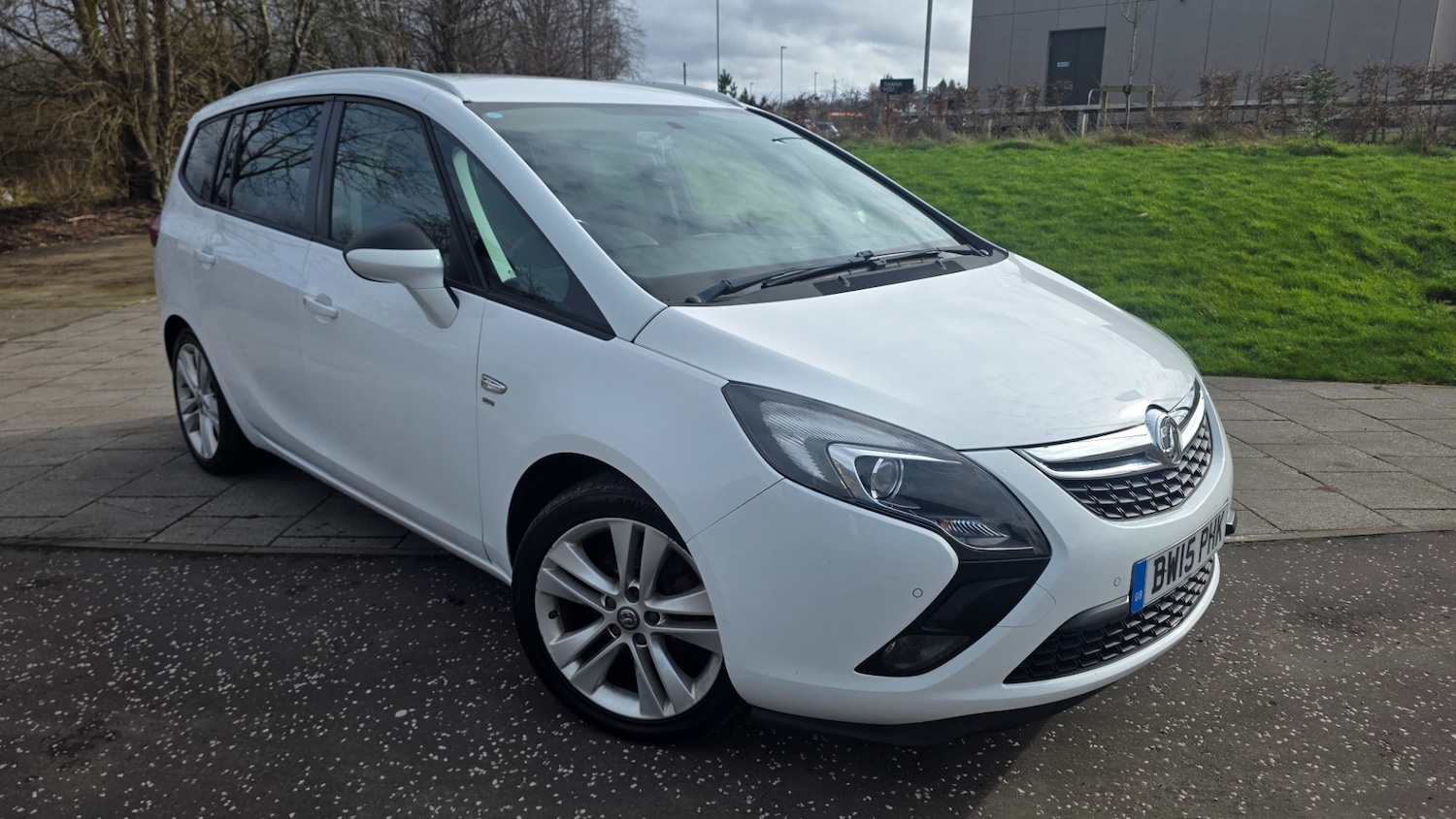 Used Vauxhall Zafira 2015 for sale - 77864448: Photo 2