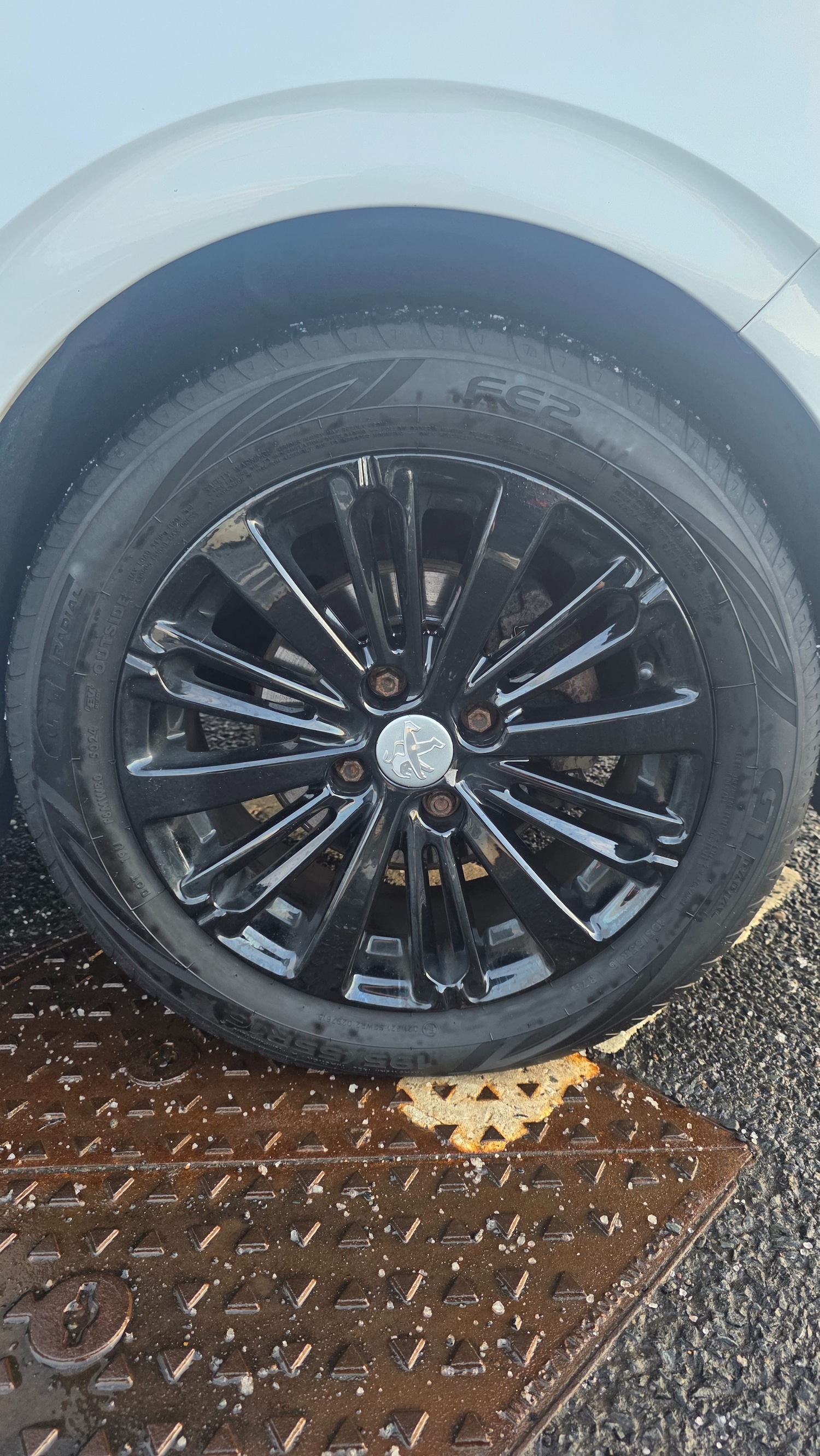 Used Peugeot 208 2017 for sale - 77282090: Photo 9