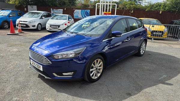 Used Ford Focus 2015 for sale - 76230125: Photo 1