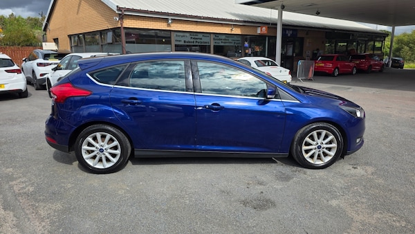 Used Ford Focus 2015 for sale - 76230125: Photo 8
