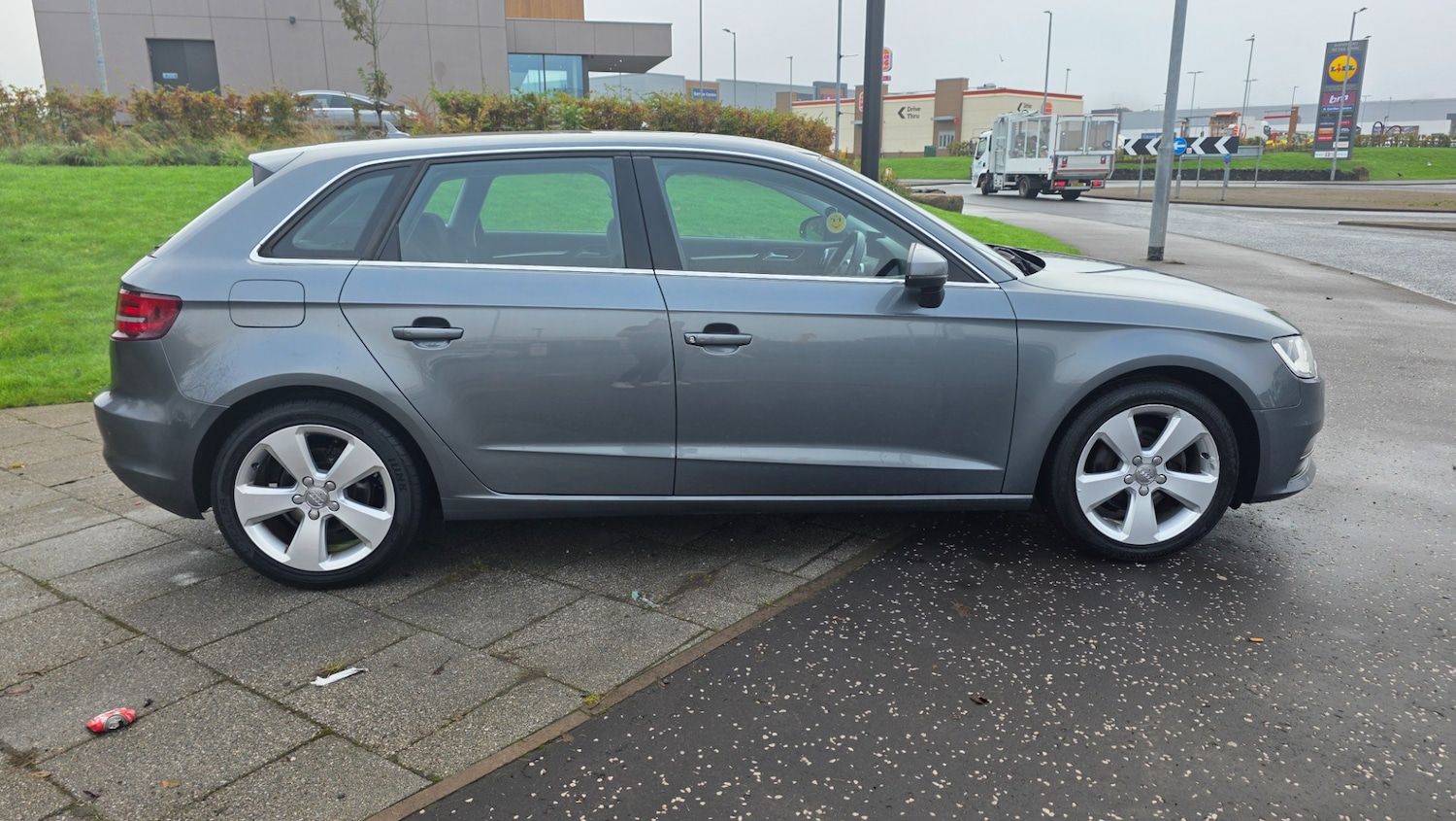 Used Audi A3 2015 for sale - 76476289: Photo 8