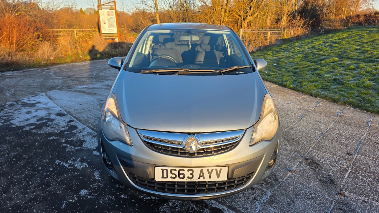 Used Vauxhall Corsa 2014 for sale - 77541235: Photo 2