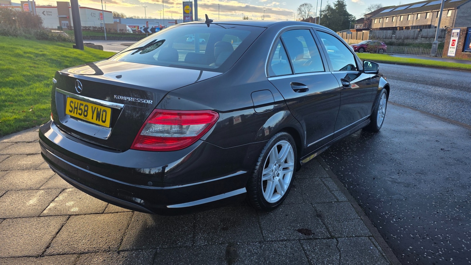 Used Mercedes-Benz C Class 2009 for sale - 76707615: Photo 3