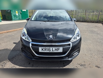Used Peugeot 208 2016 for sale - 78801971: Photo