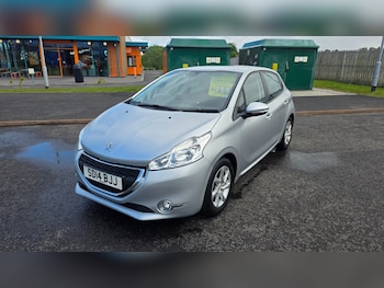 Used Peugeot 208 2014 for sale - 78564131: Photo