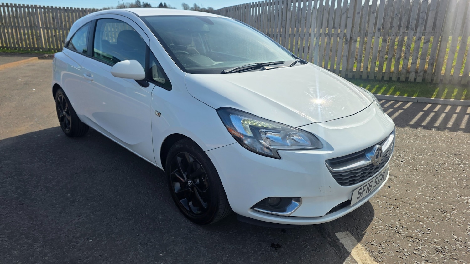 Used Vauxhall Corsa 2016 for sale - 78178049: Photo 2