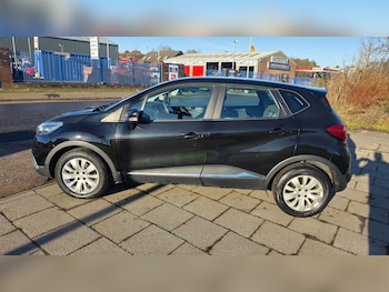 Used Renault Captur 2015 for sale - 76774415: Photo